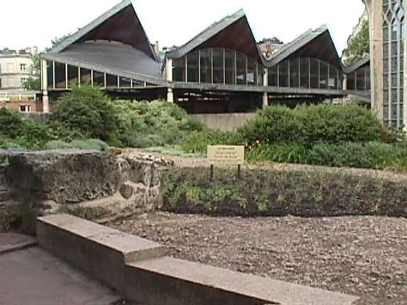 Emplacement du b�cher sur la place du vieux march�